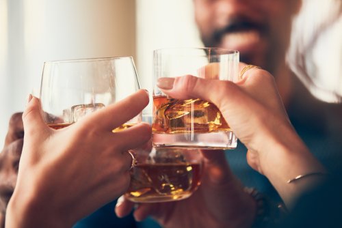 Alcohol y salud digestiva: un enemigo silencioso para el intestino y el hígado